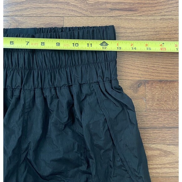 HALARA Super High Waisted  Split Hem 2 In 1 Casual Shorts 2.5"  Size Small - Picture 6 of 12